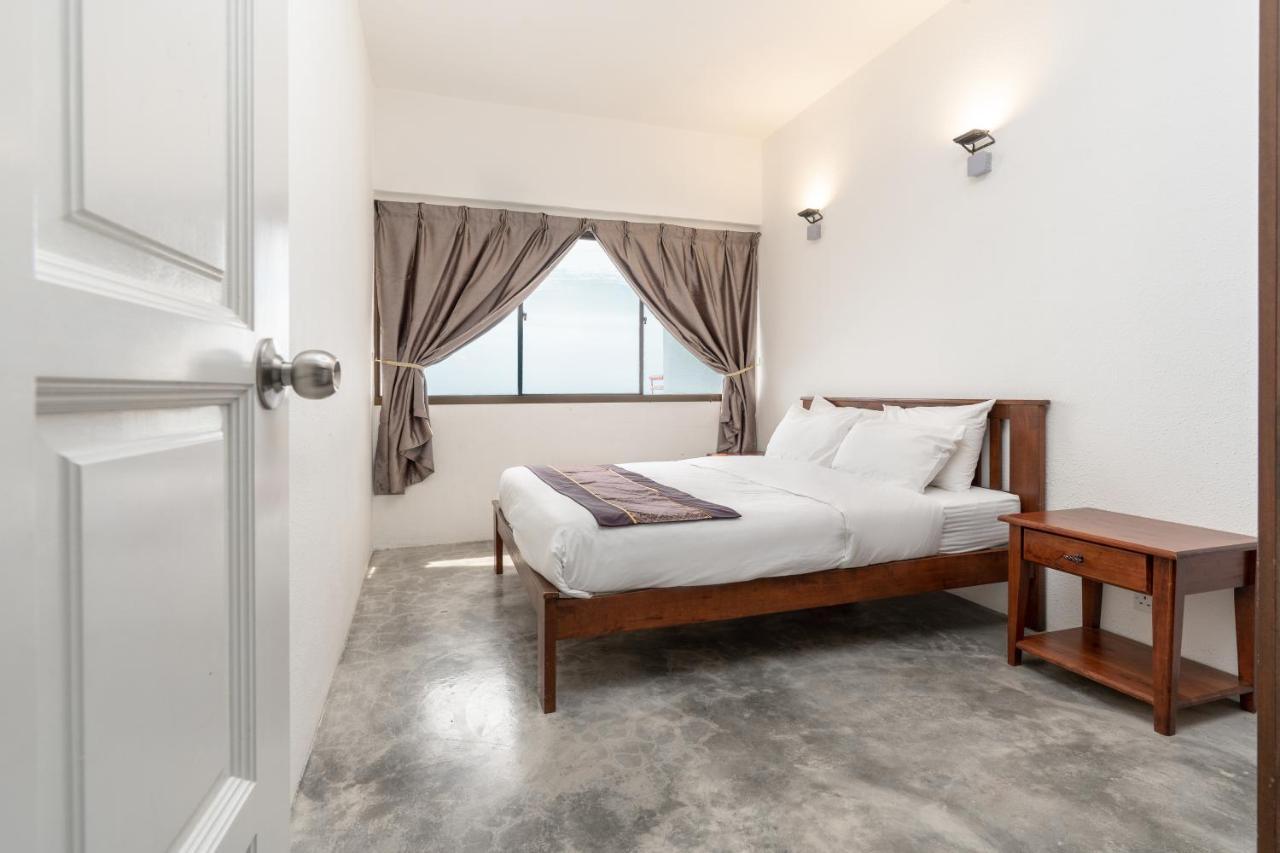 Pantai Seaview Resort Batu Ferringhi 1801 - 3 Rooms Exterior foto