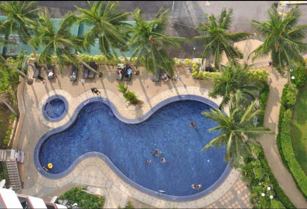 Pantai Seaview Resort Batu Ferringhi 1801 - 3 Rooms Exterior foto